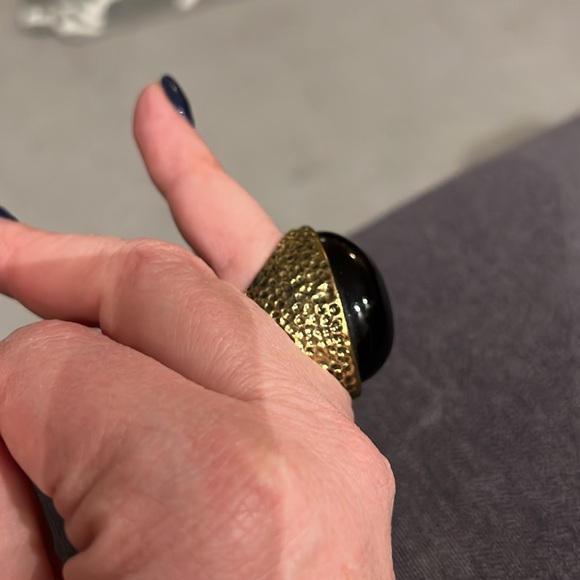 NWOT ONYX COCKTAIL RING - Picture 6 of 7